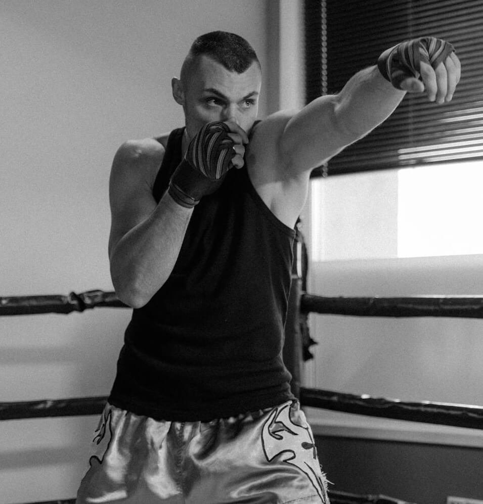 Boxer throwing a good jab in shadowboxing